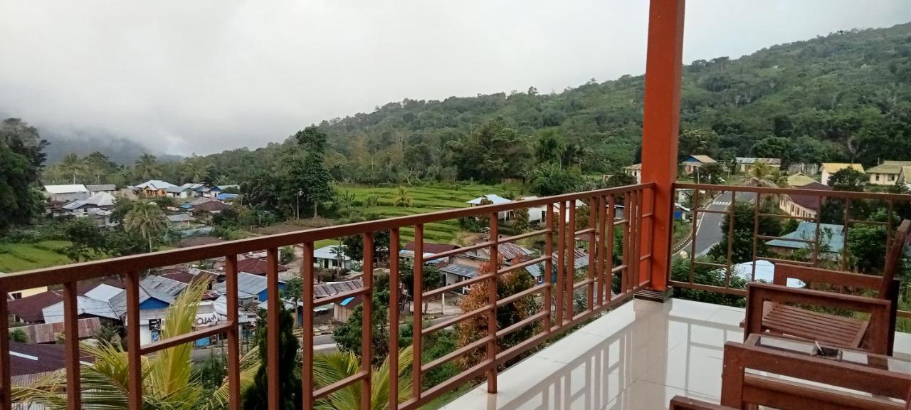 Moni Mahalika Hotel Kelimutu Bagian luar foto